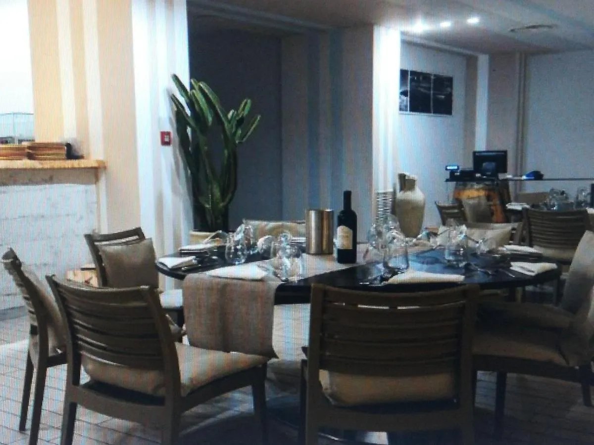 Hotel Sicily a Santa Flavia, Palermo 0*,  Italia